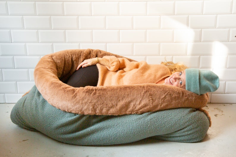 PRE-ORDER Teddy FLOOF for people Escape den Cuddle cave Dog bed for humans Floor pillow Lounge People pocket image 7