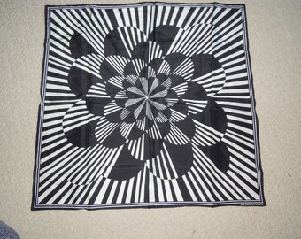 BCBG Max Azria Square Scarf Black & White Geometric Abstract Print 28 x 28