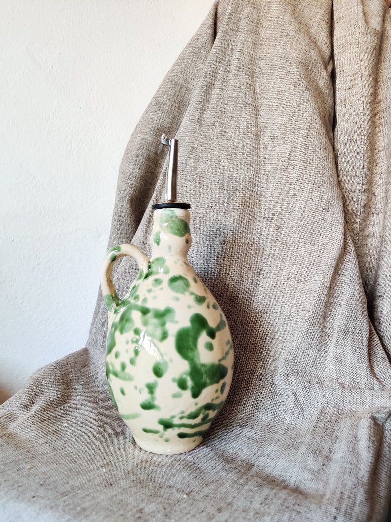 Ceramic olive or vinegar bottle handmade in Spain Kitchen storage container of 500 ml White/Cream & green