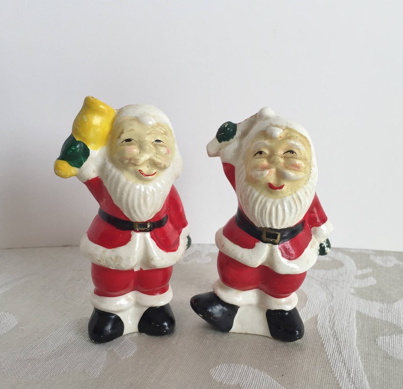 Vintage Santa Salt /& Pepper Shakers Ceramic Holiday Christmas Kitchen Decor Santa Claus 1940/'s 1950/'s Mid Century Figurines w Cork Stoppers