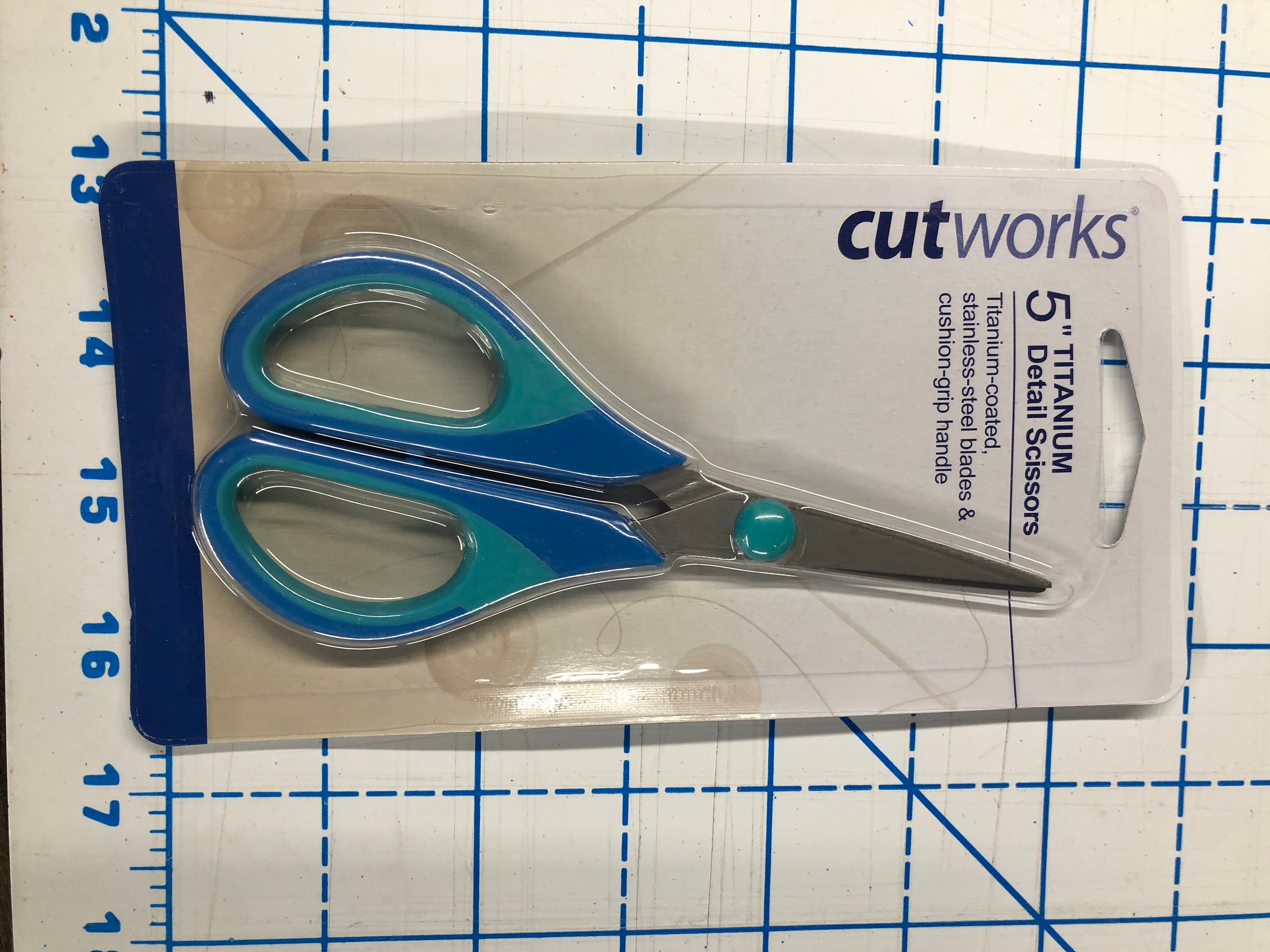 Sooz Custom Clothing - 5 pack of scissors, perfect gift for Christmas. 5  pairs for £11.99 (cheesy packaging but very good quality scissors)