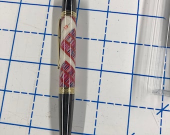 Pen with quilt design