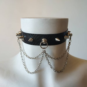 LARGE - Choker with chain | synthetic leather | stud snaps Silver | Punk Visual Kei Gothic | tacks with chains and ring O - AbiismStore