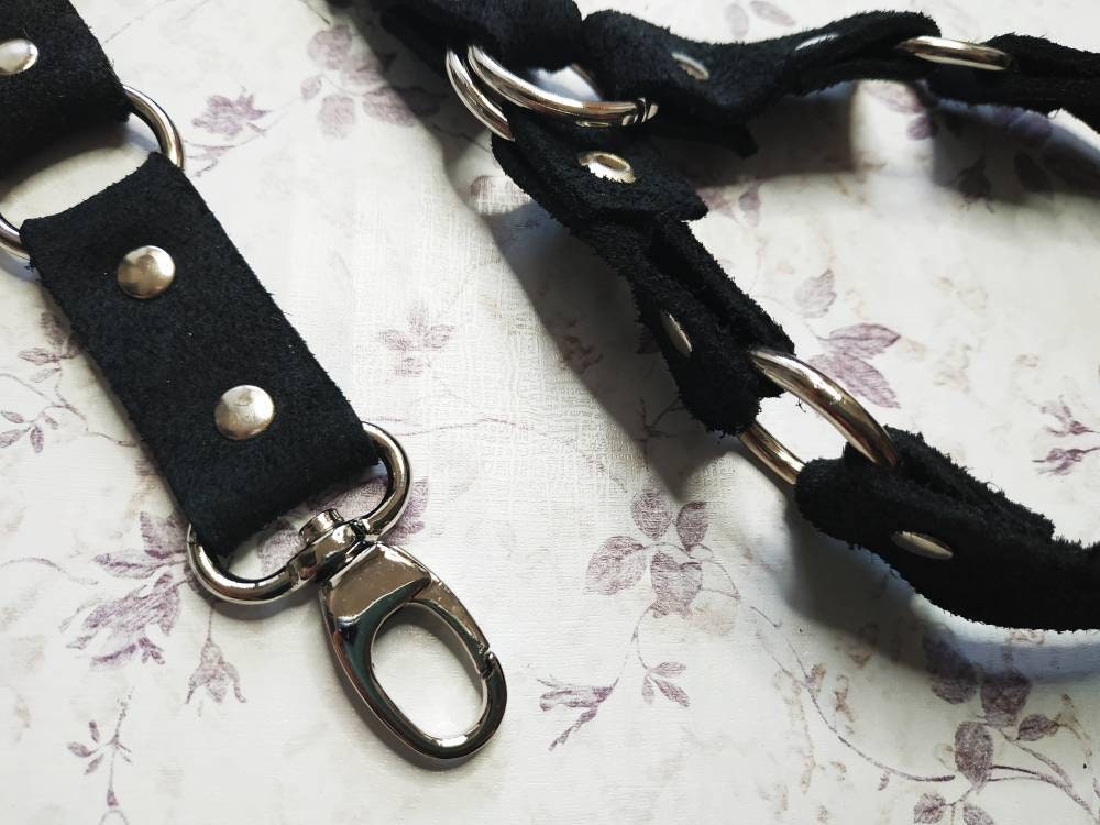 Handcuffs black handcuffs with soft padding and heavyduty Etsy