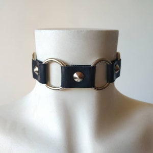 LILI - Choker in rings O and rivet in black | synthetic leather | Silver stud snaps | visual punk kei gothic | tacks | ring O - AbiismStore