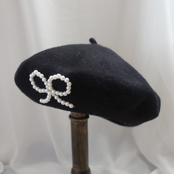 Classy Black Wool Felt Beret Hat with a Charming Faux Pearl Bow