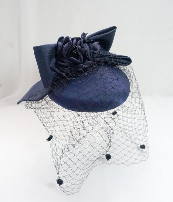 Navy Satin Floral Fascinator Hat with Veil BELLINDA - Navy Blue Pillbox Hat With Vintage Birdcage Veil  main image 2