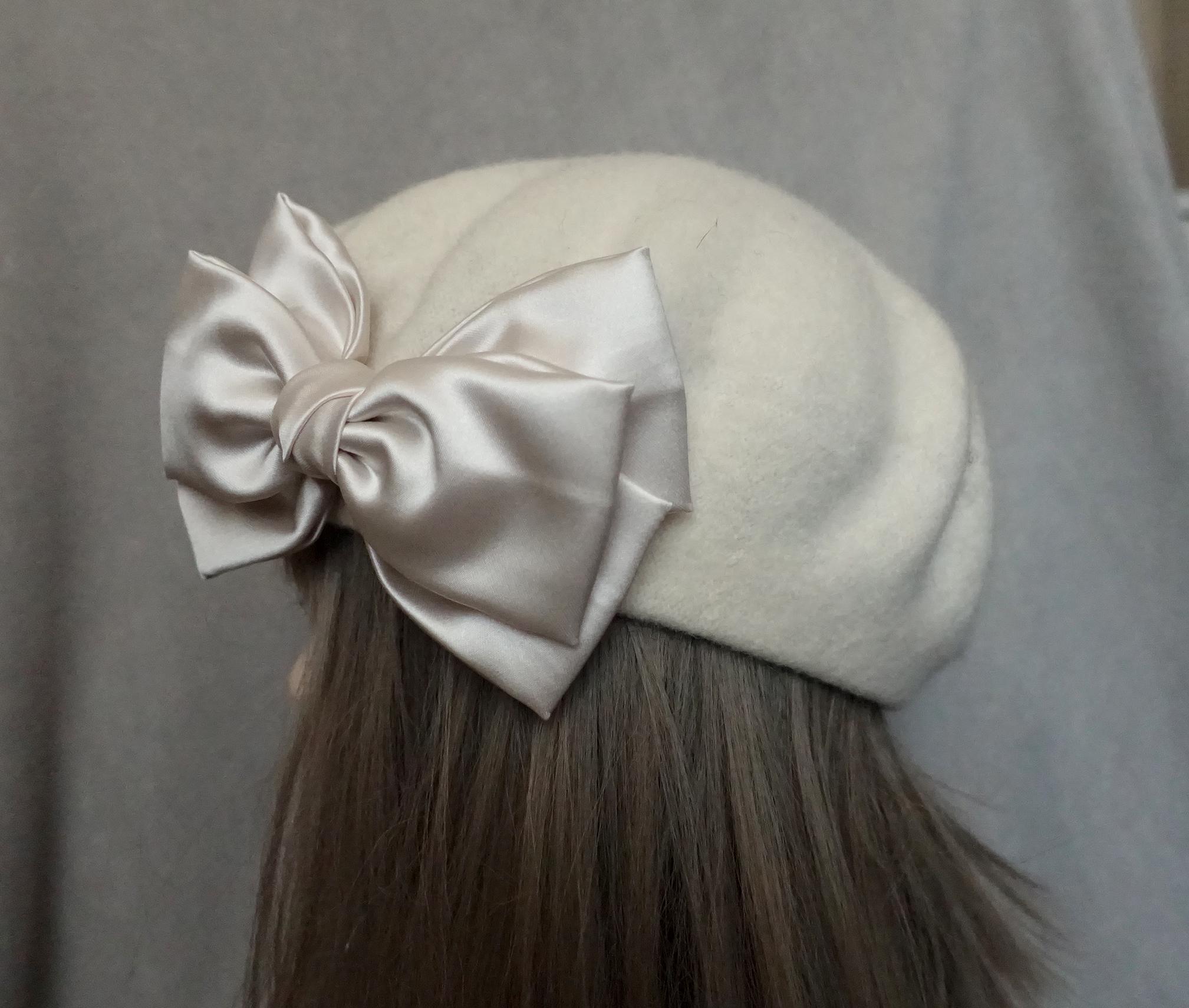 Cream Wool French Beret With Satin Bow — Elegant Soft Beret 