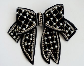 Elegante schwarze Samt Haarschleife mit Faux Pearl Clip - Klassisch und Chic