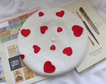 Chapeau béret en feutre de laine blanc élégant avec motif cœur - Cadeau de Saint-Valentin pour elle