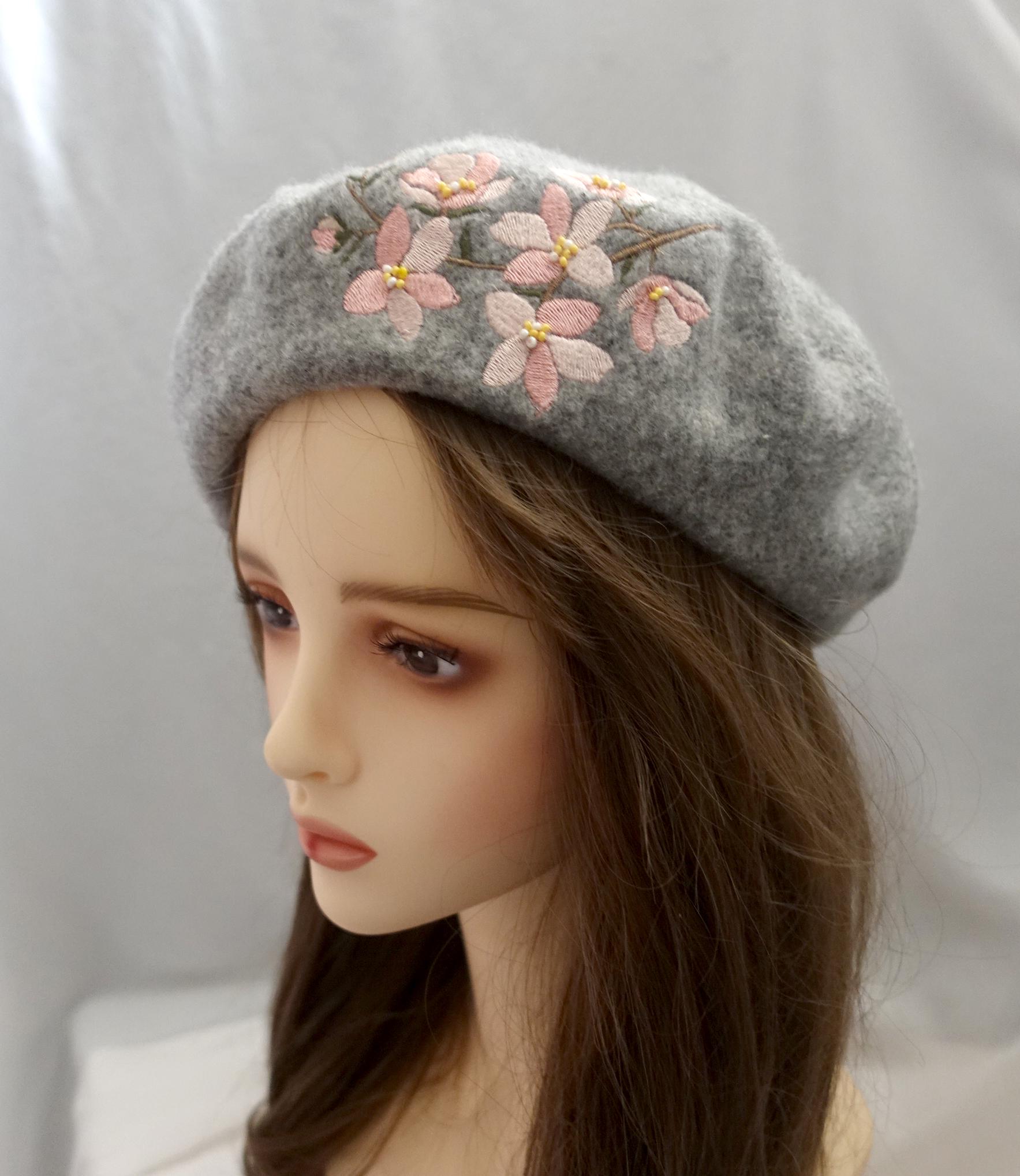 5591 Women\'s Beret, Floral Gray, One Size Fits Most 100% Wool Beret Natural Gray, Hand Embroidered Floral Flower  main image 3