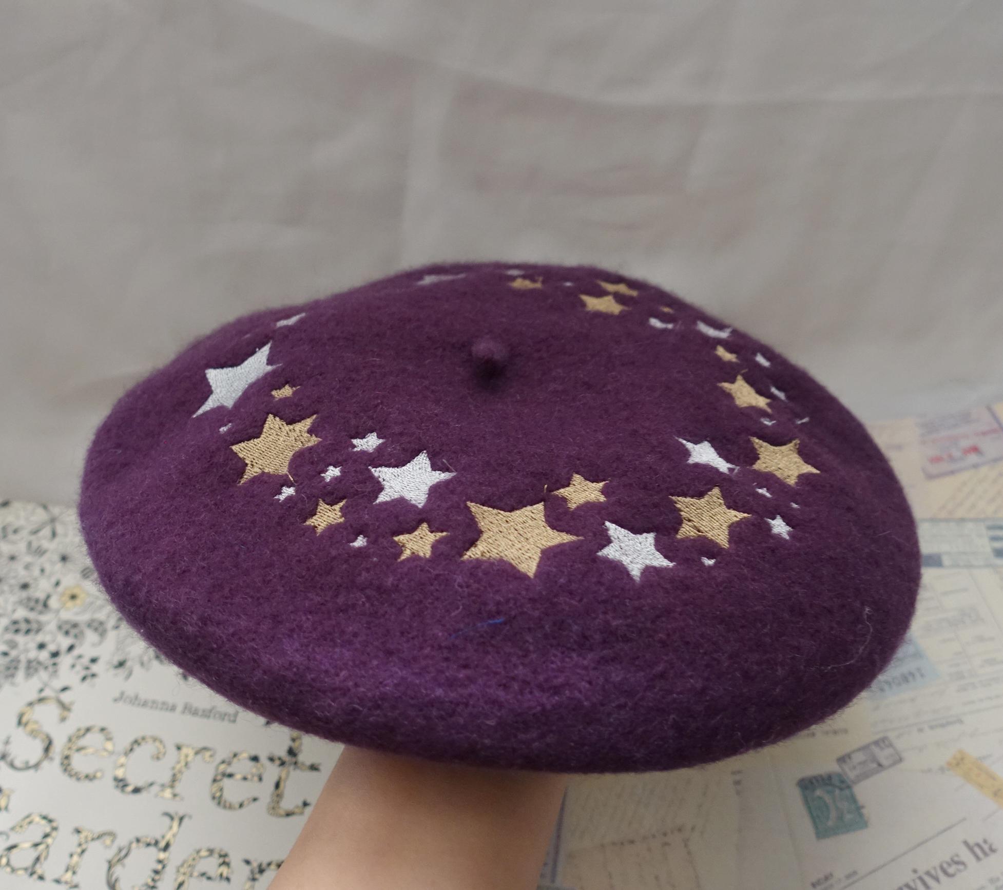 Angelic Pretty Burgundy Wool Beret with Silver Star Motif Purple Wool Beret With Gold and Silver Star Wreath  main image 4