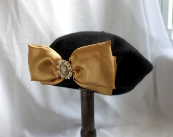 Vintage Style Black Wool Beret with Side Gold Bow - French Inspired Fashion