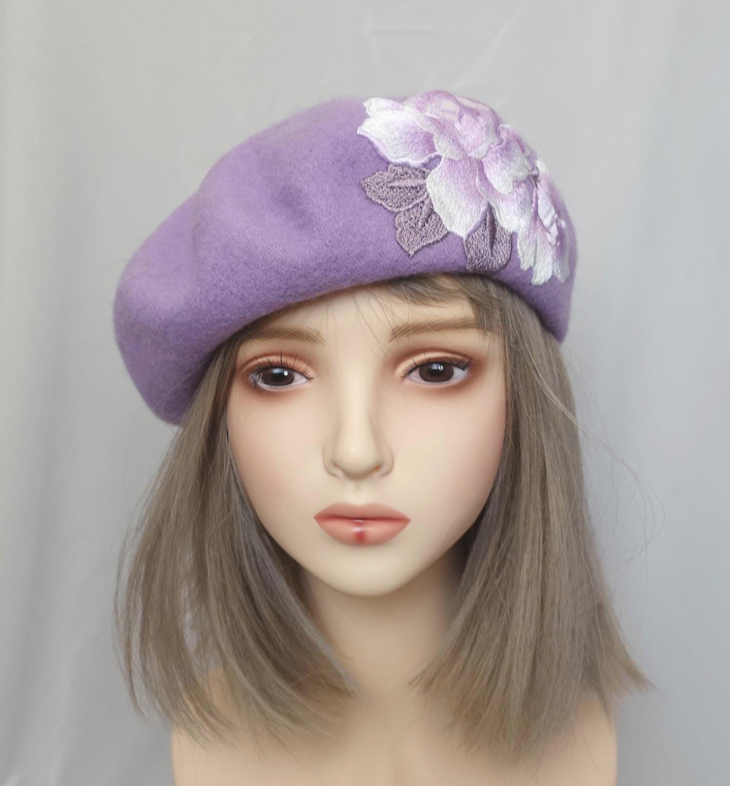 Lavender Purple Wool Beret With Peony Embroidery | Floral  display picture 1