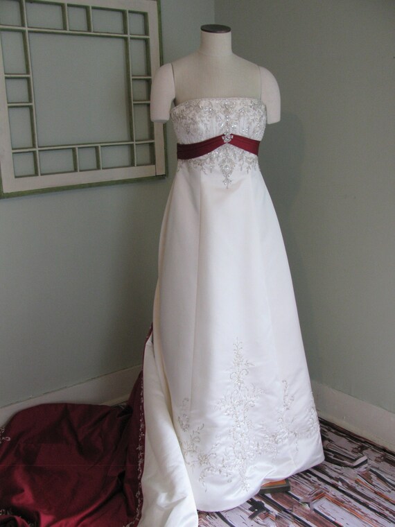 Vintage Wedding Dress A line Halter White Satin Long Wedding Dresses Bridal Gowns DP2035