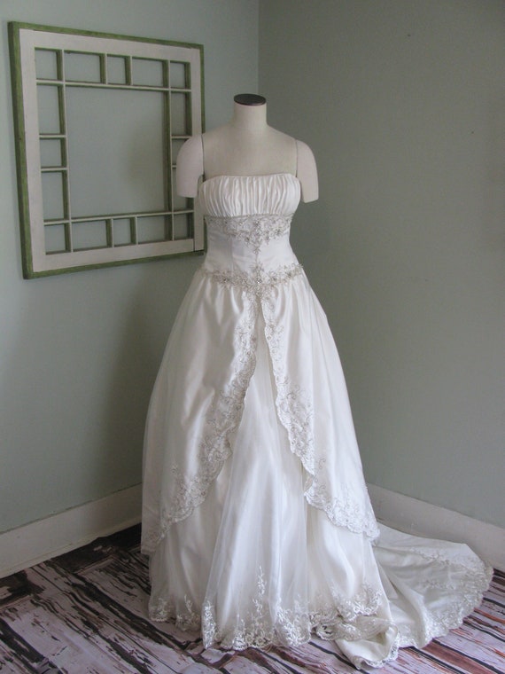 Princess Wedding Dress, Elegant Beaded Wedding Dre