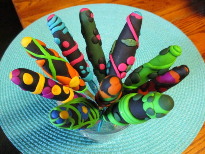 Ergonomic Crochet Hook Fun Polymer Clay Size G6 One of a Kind