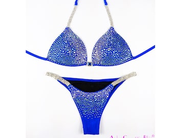 Nuovo costume bikini da competizione Crystal, realizzato su ordinazione - Blu brillante