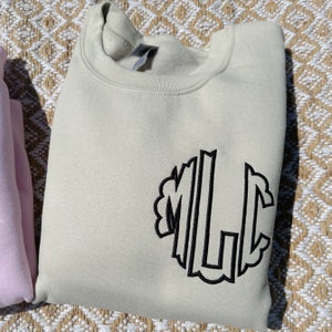 Scallop Circle Monogram Shirt | Monogram Sweatshirt