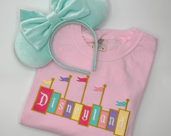 Disneyland Sign Embroidered Sweatshirt | Disney Embroidered Crewneck