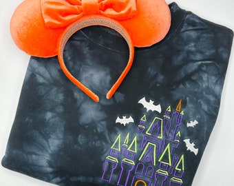 Embroidered Halloween Castle Crewneck Sweatshirt