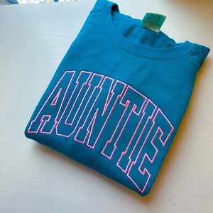 Auntie Embroidered Sweatshirt | Aunt Embroidered Crewneck Sweatshirt