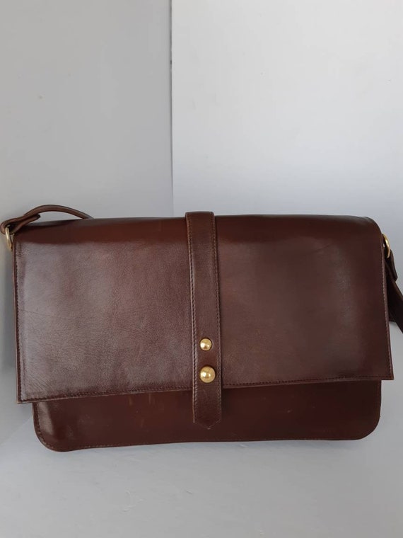 1970s Brown Leather Shoulder Bag