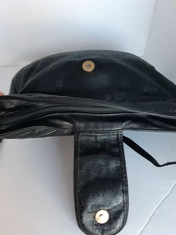 1970s Black Leather Shoulder Bag - image 7