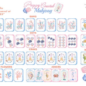Puede incluir: Un juego de 42 fichas de mahjong Preppy Coastal, cada una de 7,29 cm por 10,16 cm. Las fichas presentan ilustraciones en acuarela de vida marina, incluyendo corales, conchas, caballitos de mar y peces, organizadas en categor&iacute;as de Bams, Dots, Craks, Winds, Dragons, Flowers y Jokers.
