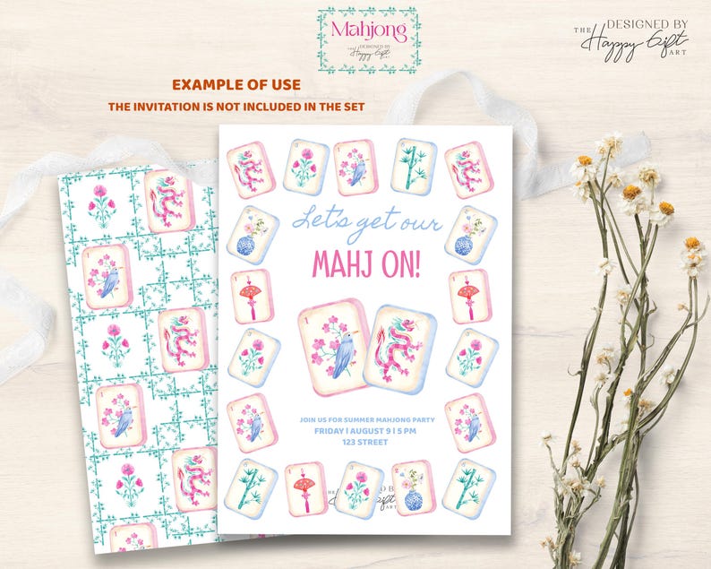 Pu&ograve; includere: Un design di invito ad acquerello con il testo "Let's get our MAHJ ON!" e illustrazioni di tessere di Mahjong. L'invito &egrave; circondato da motivi floreali e di tessere di Mahjong. Il testo "EXAMPLE OF USE" &egrave; anch'esso visibile.