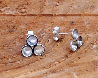 Concave stud earrings. Three pools, triple cup, Silver cup earrings, Minimalist jewelry, Modern, Geometric, simple studs, Domed, Simple