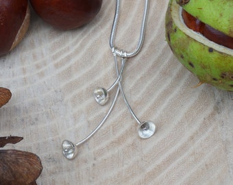 Collar de naturaleza moderna táctil con caída de campana - Plata de ley hecha a mano - Colgante táctil inusual - Collar de alambre de flores de la naturaleza - Joyería de otoño