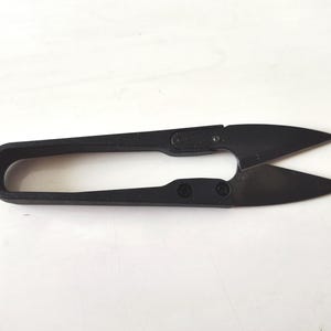 Sashiko Needles, Thimble & Thread Cutter- Tools for Japanese Stitching! BlackThreadCutter