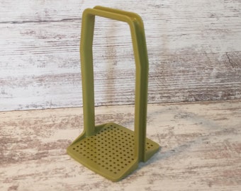 Vintage Tupperware Pickle Puller: Avocado Green Kitchen Gadget