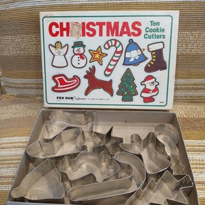Vintage Christmas Cookie Cutters: Metal Holiday Baking Set of 9 (Missing Deer)