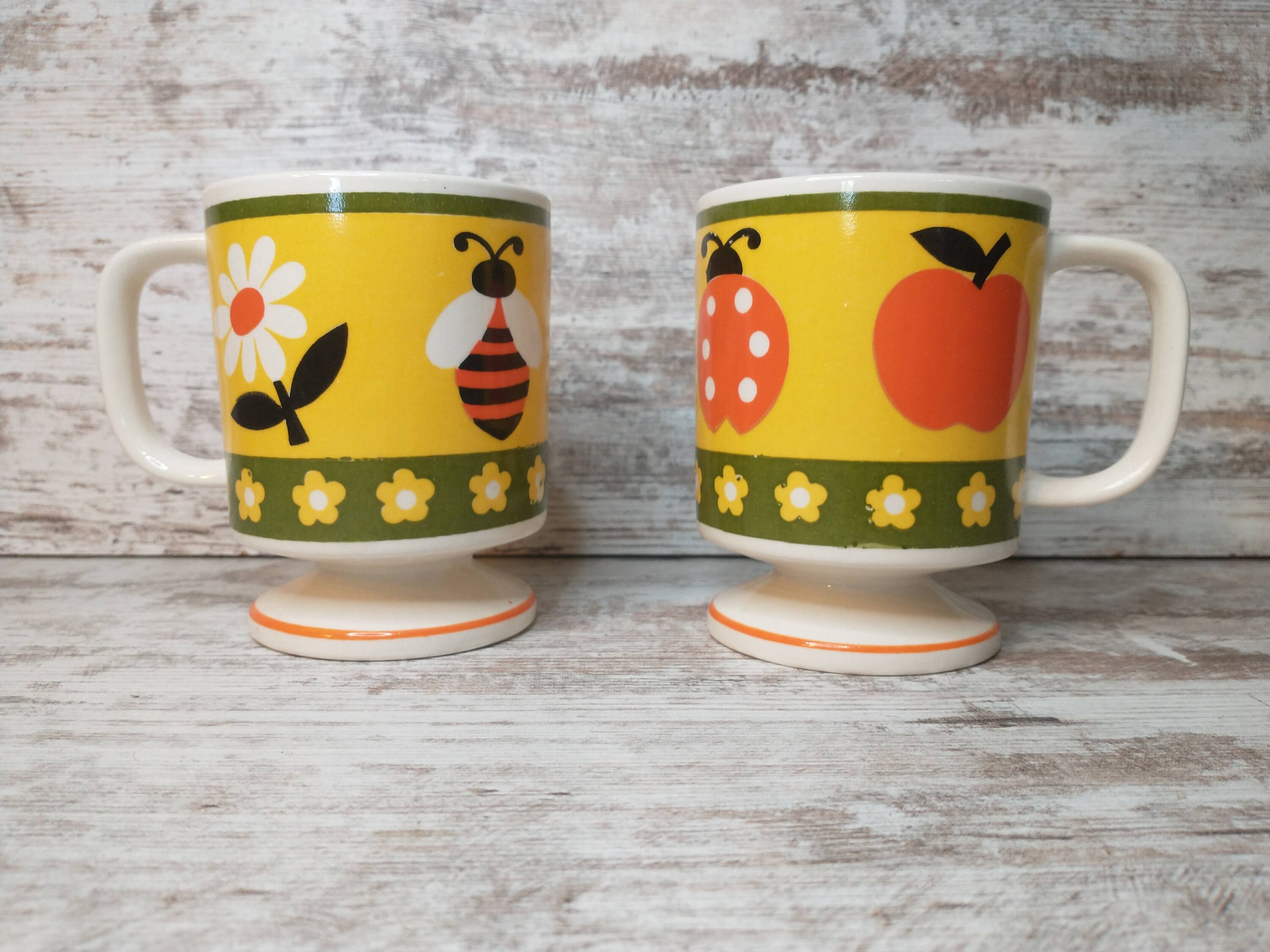 Mod 70s Floral Pedestal Mug Set: Ladybug & Bee Kitchen Decor