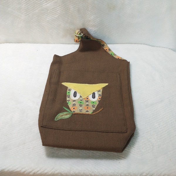 Groovy 1970s Hand made Clothespin Bag | Vintage Clothespin Hanging Bag for Laundry | Vintage Bag for Holding Clothes Pins feat Cute Owl