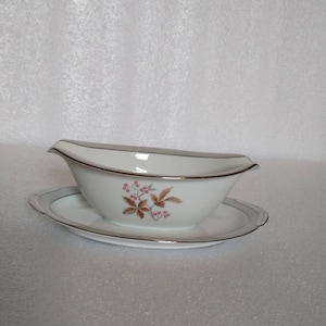 China Pink Floral Pattern Gravy Boat w/ Underplate | Vintage China Gravy Boat w/ Silver Foil Detail | MCM Gravy Boat Mid Mod Table****