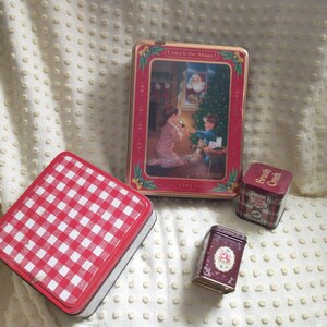 Button Tins w/ Christmas Colors/Styles Motif | Vtg Storage Tin | Vintage Christmas Tin Button Boxes | Vintage Christmas Tin Storage Boxes