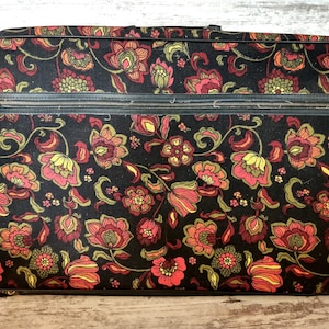 Vintage Floral Paisley Suitcase | Old Vintage Luggage | Vintage Flower Suitcase  | 60-70s | Old Floral Carpetbag Style | Flowered Suitcase**