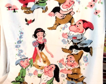 Vintage Snow White Bath Towel Set | 1970s Disney World, 2-Piece