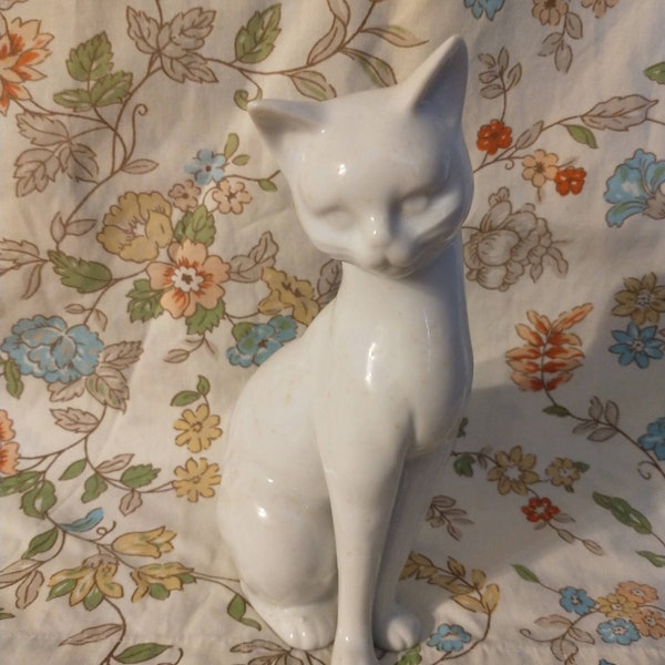 Long Necked Cat Figurine | 1960 Cat Figurine | Cat Figurine Made in Japan | Vintage Cat w/ Flower | Andrea by Sadek SEE DESCRIPTION**