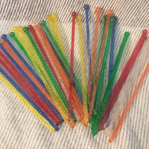 Multi Color Giltter Swizzle Sticks for Bar | Vintage Barware Stirrer Sticks Set | Retro Bar Ware Plastic Glitter Stir Sticks for Cocktails