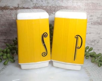 1950s Mustard Yellow Salt & Pepper Shakers: Vintage Kitchen Decor