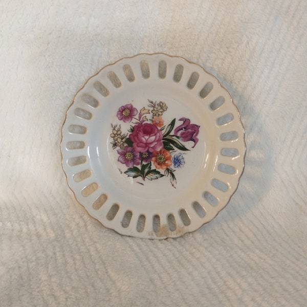 Japan Decorative Plate w/ Reticulated Edge | Vintage Japan Dainty Floral w/ Gold & Pink Rose Detail Plate | Japan Plate