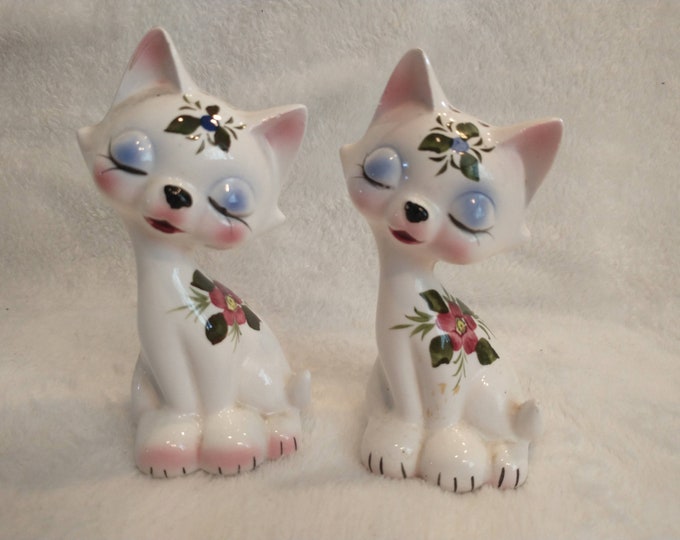Vintage Japan Long Necked Cat Salt and Pepper Shakers Retro Cat Salt and Pepper Shakers Long