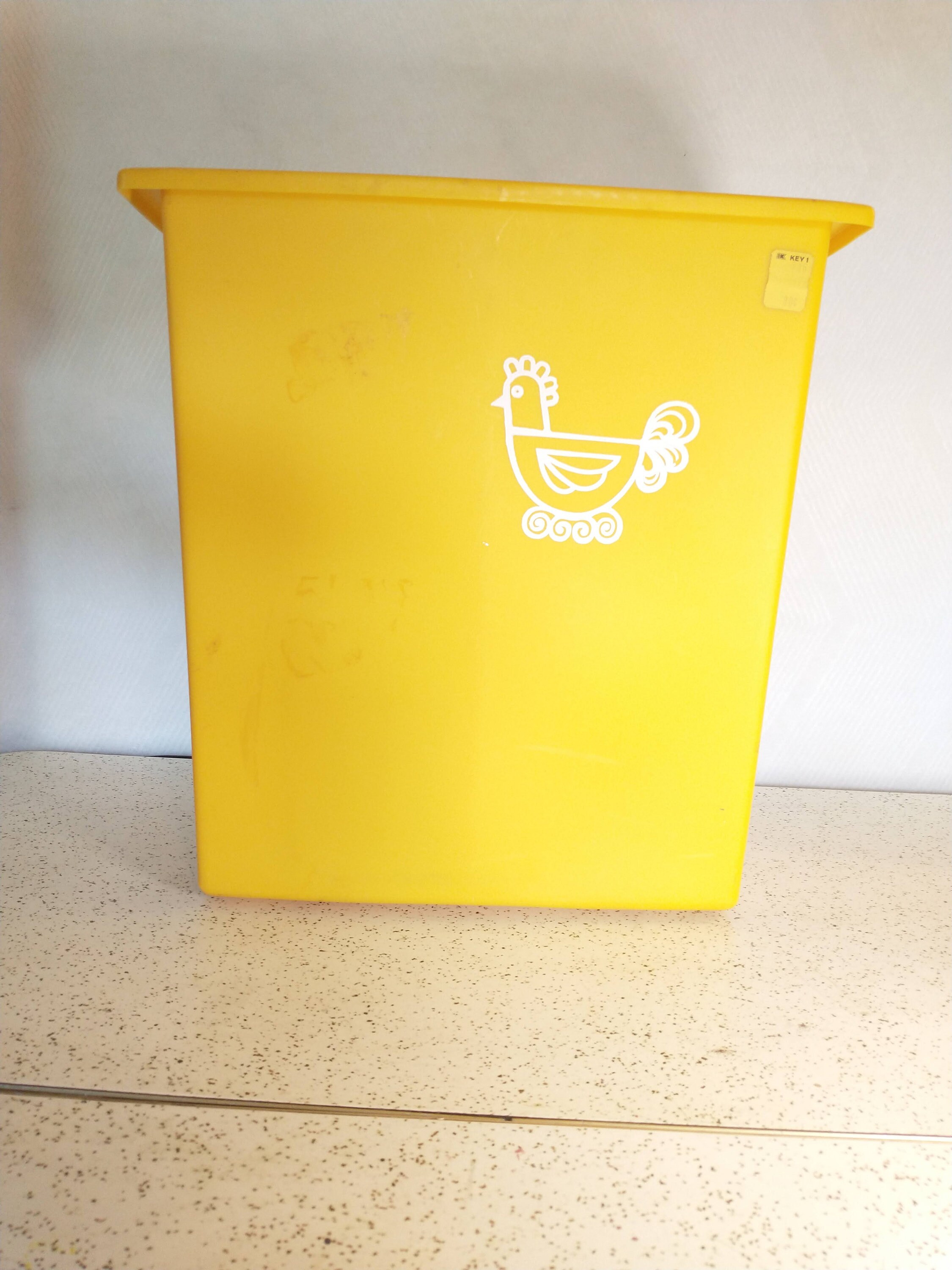 ブリキ製 ゴミ箱 CHEINCO製 ZIGGY Trash Can ブリキ製 ゴミ箱 CHEINCO製 ZIGGY Trash Can - メルカリ