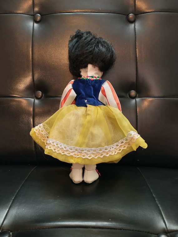 Antique snow white doll new arrivals