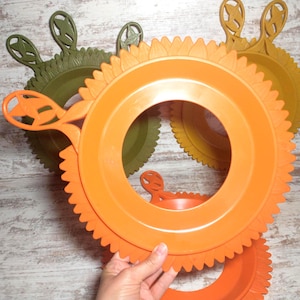 Vintage Sunflower Picnic Plate Holders: Plate-Mate Set of 7