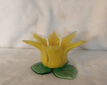 Vintage Art Glass Flower Tea Light Holder: Yellow Daffodil Candle